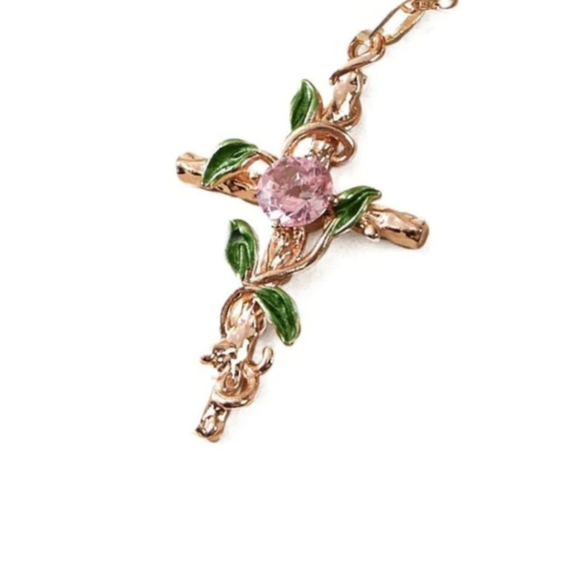 Beautiful   Cross and 18 inch chain included gorgeous - Picture 2 of 6